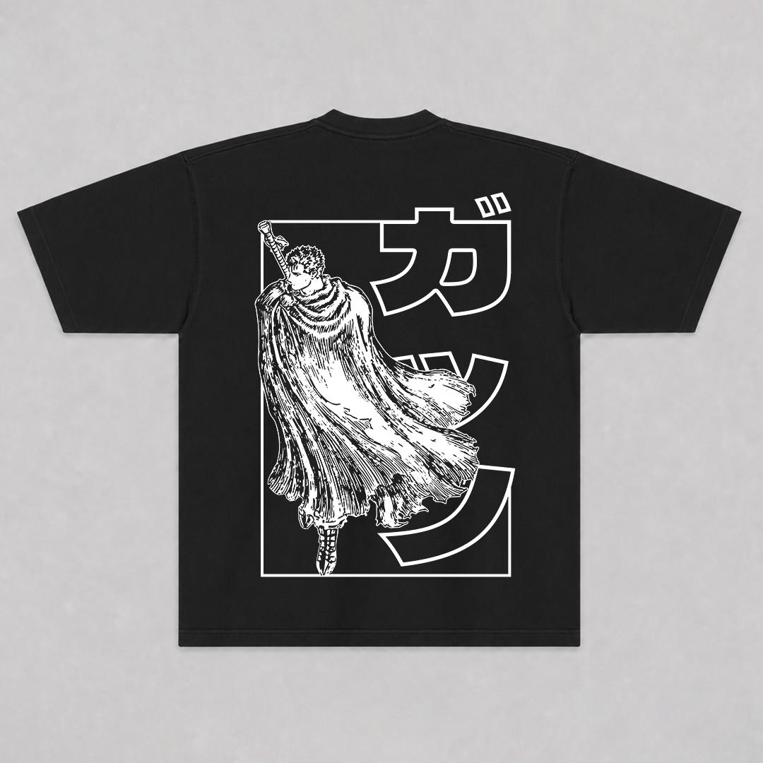 Camiseta Oversized Berserk Guts preta — costas